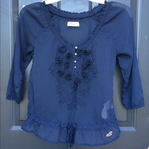 Navy Hollister Pheasant Top‎